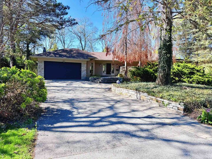 223 Trelawn Avenue — photo 1