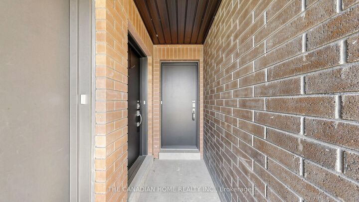 Property Photo: 35 Romilly Avenue 18 ON L7A 5L8