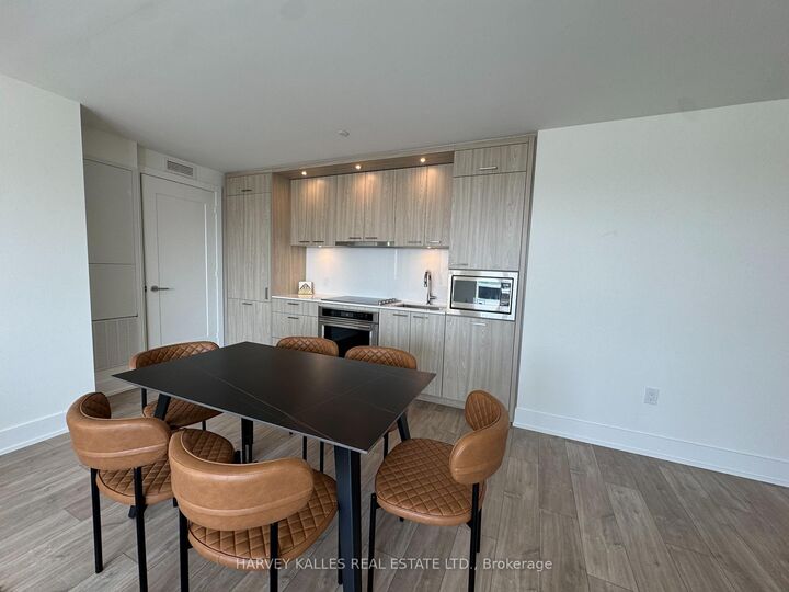 Property Photo: 858 Dupont Street 729 ON M6G 0C1