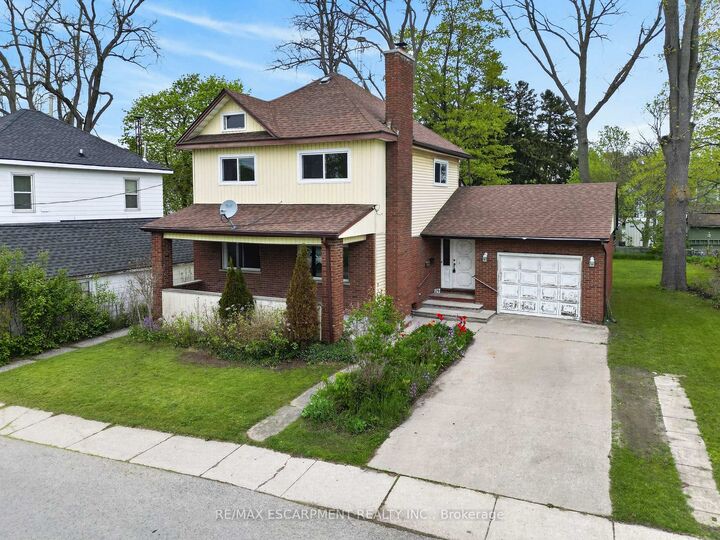 Property Photo: 119 North Cayuga Street W ON N1A 1P3