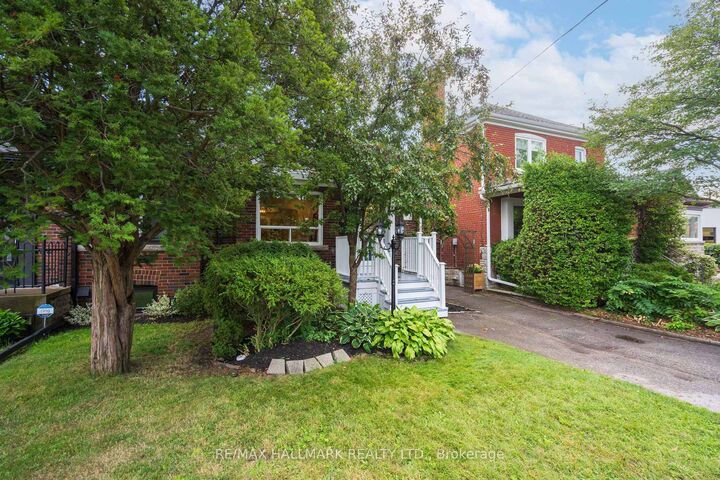 Property Photo:  501 Sammon Avenue  ON M4J 2B3 