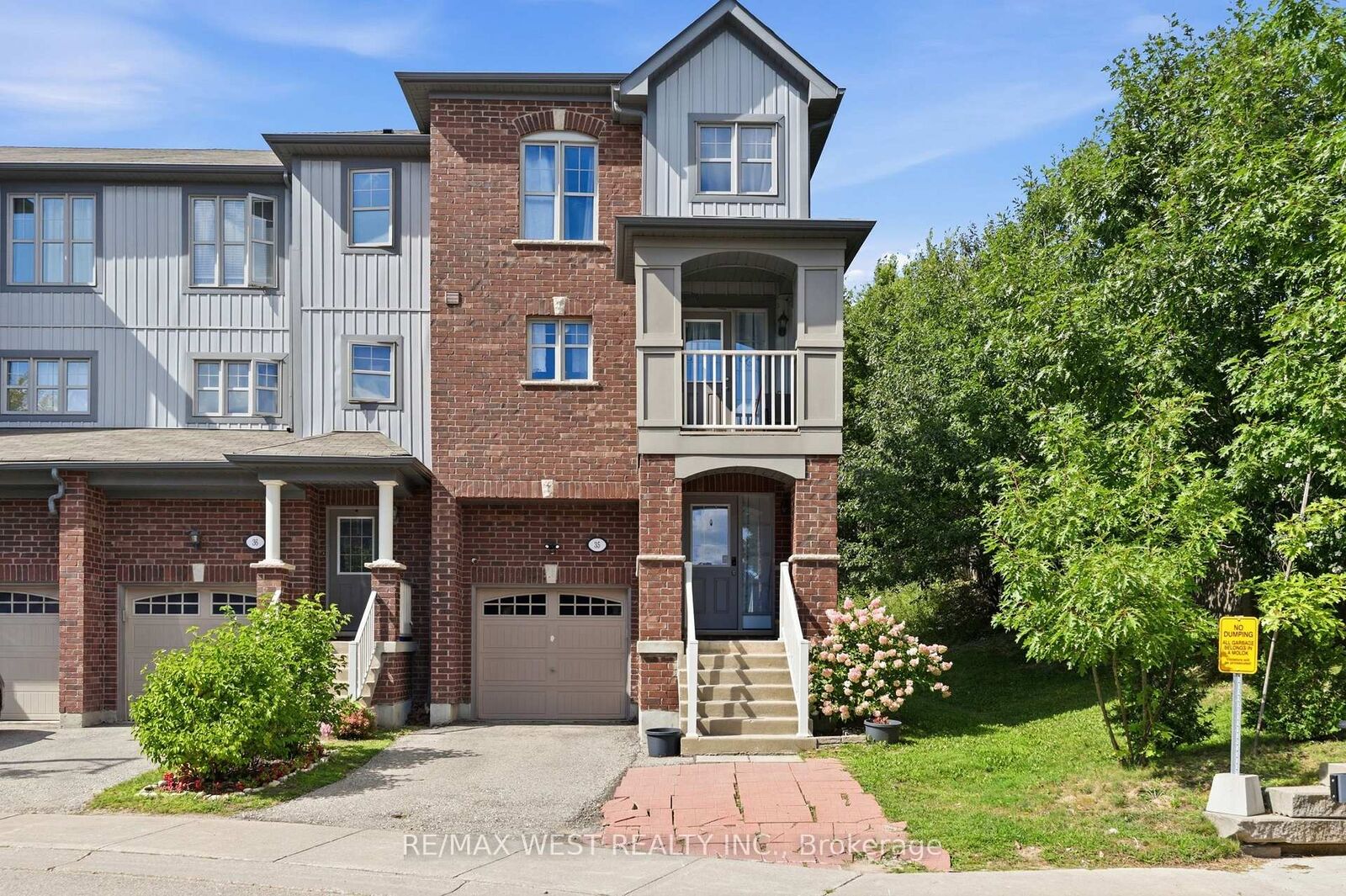 Property Photo:  701 Homer Watson Boulevard 35  ON N2C 0B5 