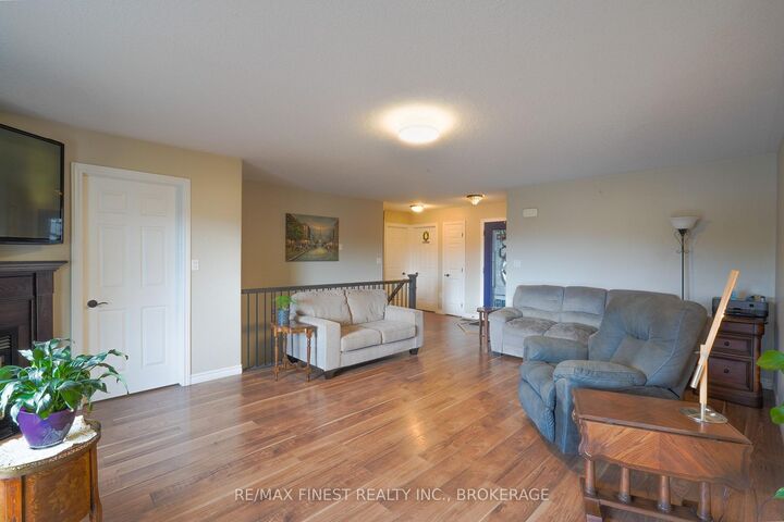 Property Photo: 23 Creighton Drive ON K0H 2H0