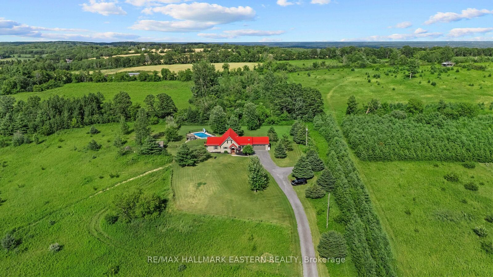 Property Photo: 184 Golf Course Road ON K0K 3E0