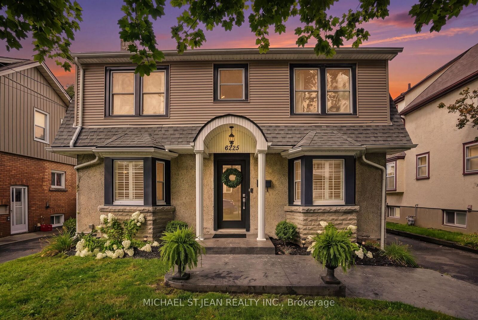 Photo de la propriété: 6225 Dawlish Avenue ON L2G 4J7