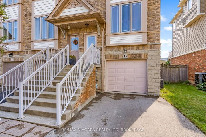 Property Photo:  15 Hemlock Way  ON L3M 0A7 