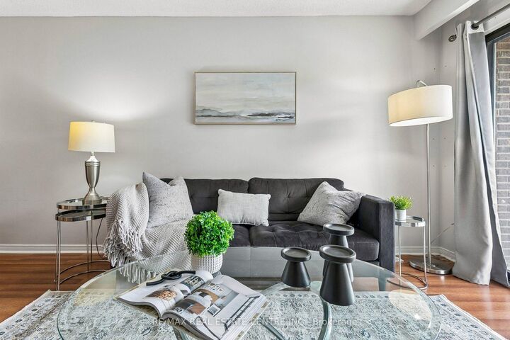 Property Photo: 5 Hockley Path ON L6V 3R3