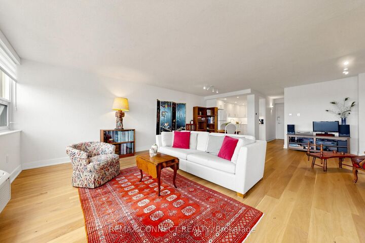 Property Photo: 121 Ling Road 1207 ON M1E 4Y2