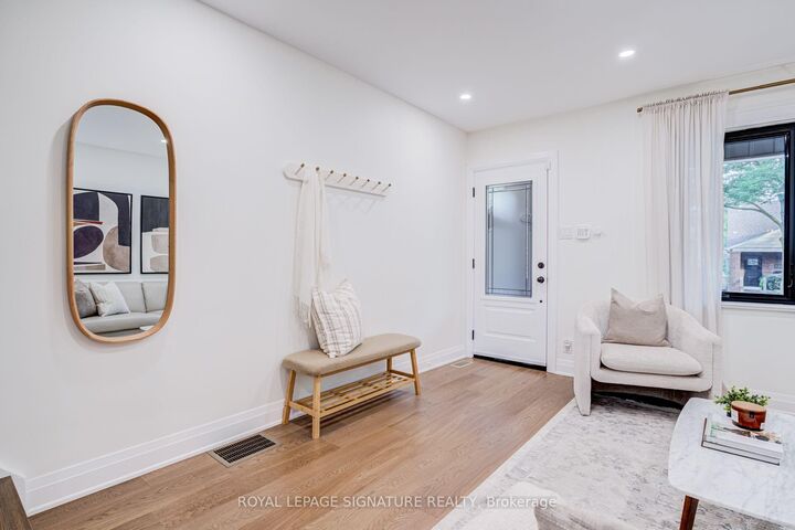 Property Photo:  222 Queensdale Avenue  ON M4C 2B2 