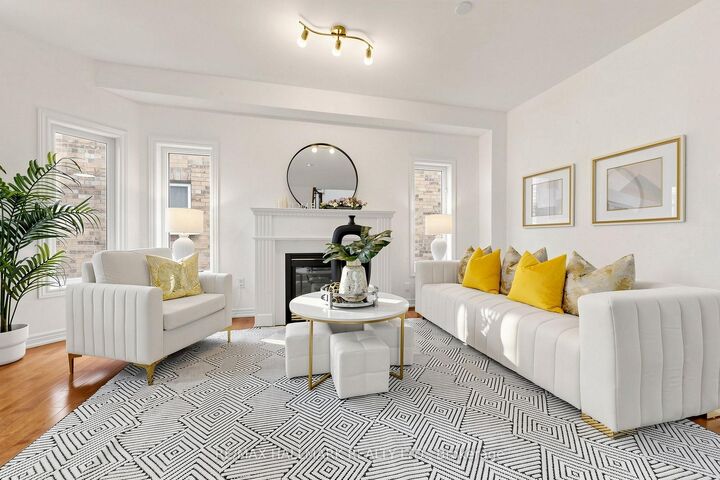 Property Photo:  40 Idyllwood Avenue  ON L4S 2P3 
