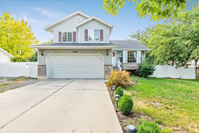 Property Photo:  1124 S 925 W  UT 84087 
