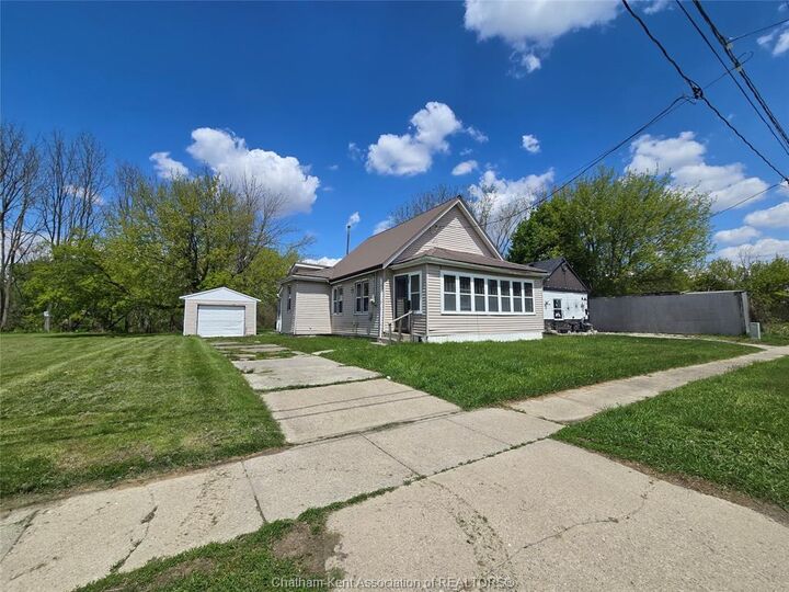 Property Photo: 253 King Street East ON N7M 3N5