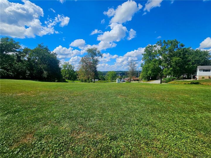 Property Photo: 2 Fritchman Dr PA 15644