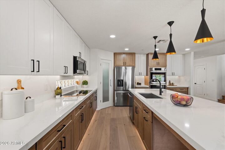 Property Photo: 7624 E Tailfeather Drive AZ 85255