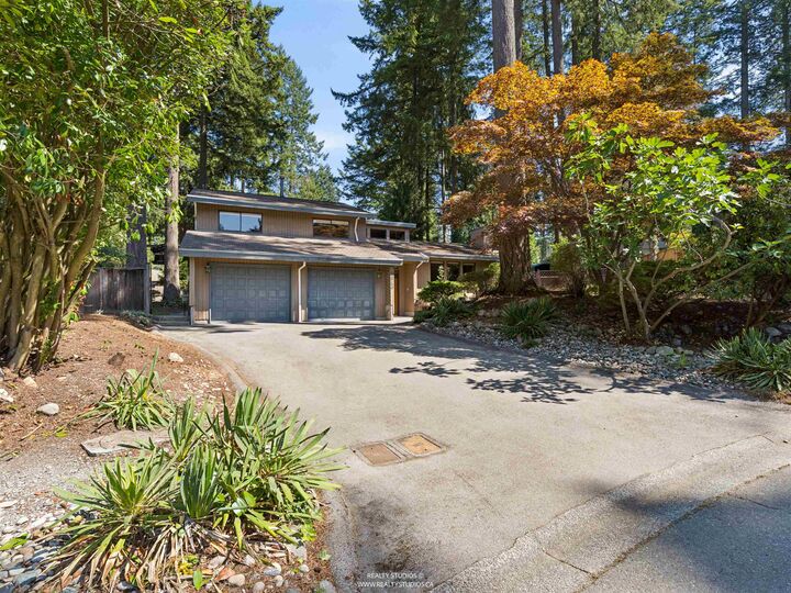 6843 Dover Place — photo 1