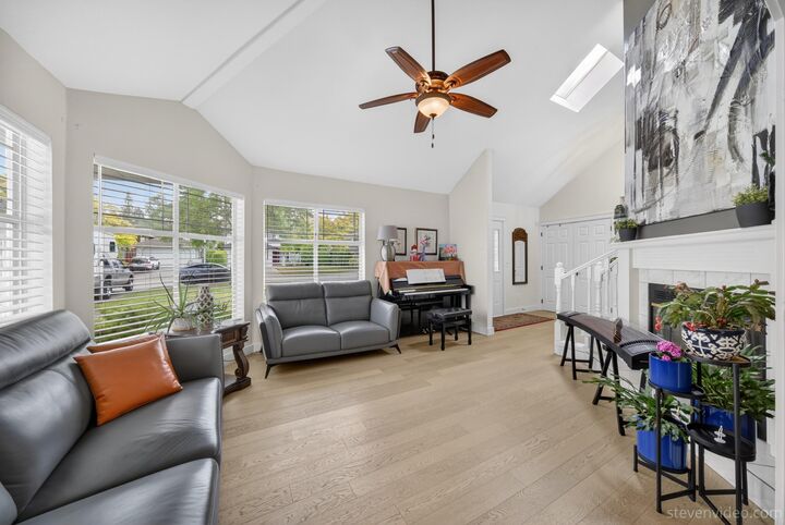 Property Photo: 21023 45 Avenue BC V3A 8Z4