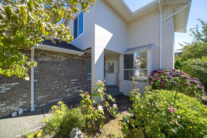 Property Photo:  15550 26 Avenue 155  BC V4P 1C6 