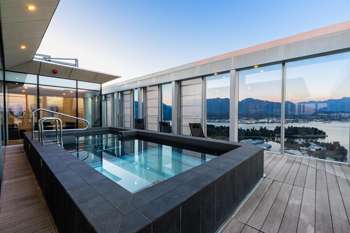 Property Photo: 1568 Alberni Street Ph2 BC V6G 2Z6