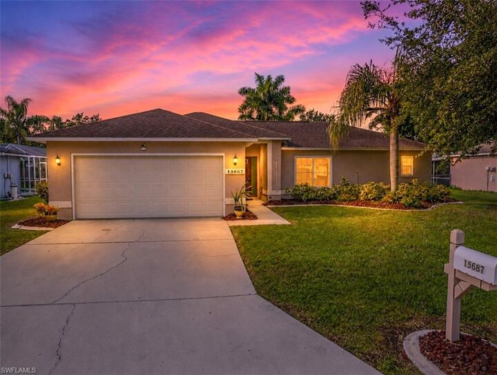 Property Photo:  15687 Spring Line Ln  FL 33905 