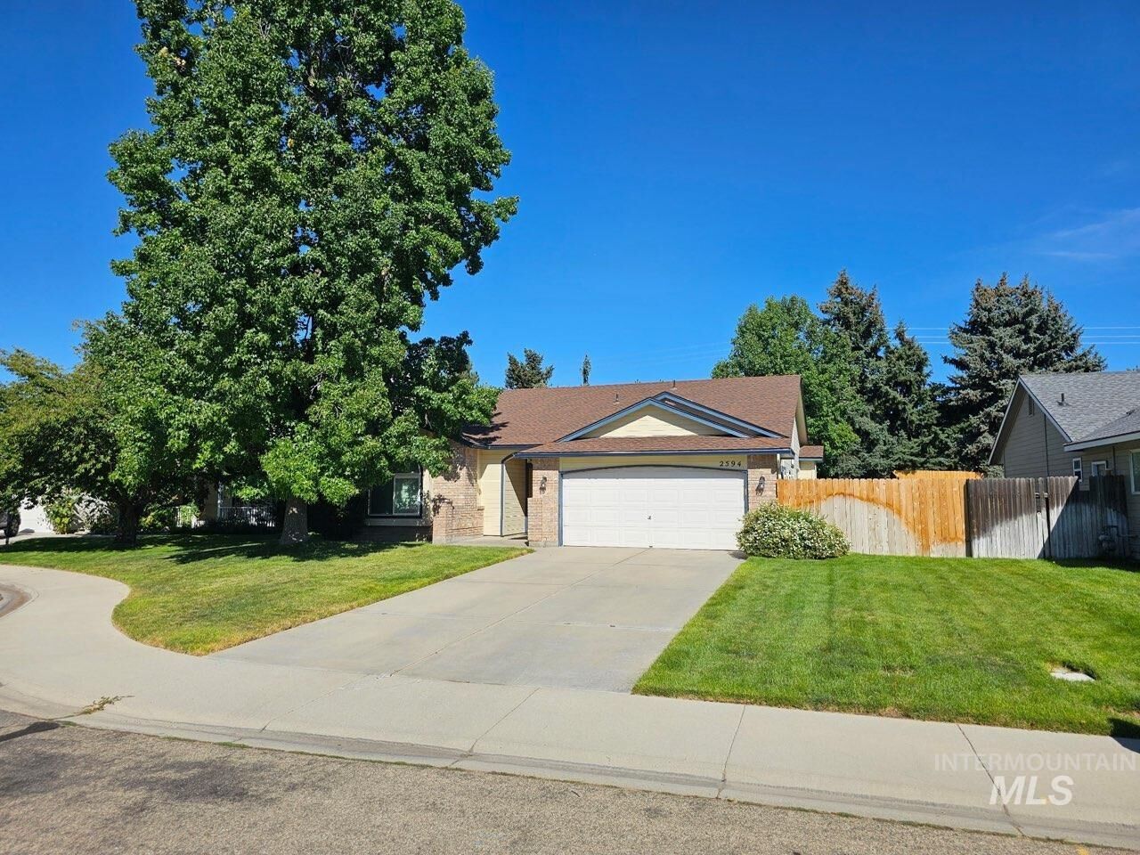 Property Photo: 2594 N Valmet Pl ID 83646