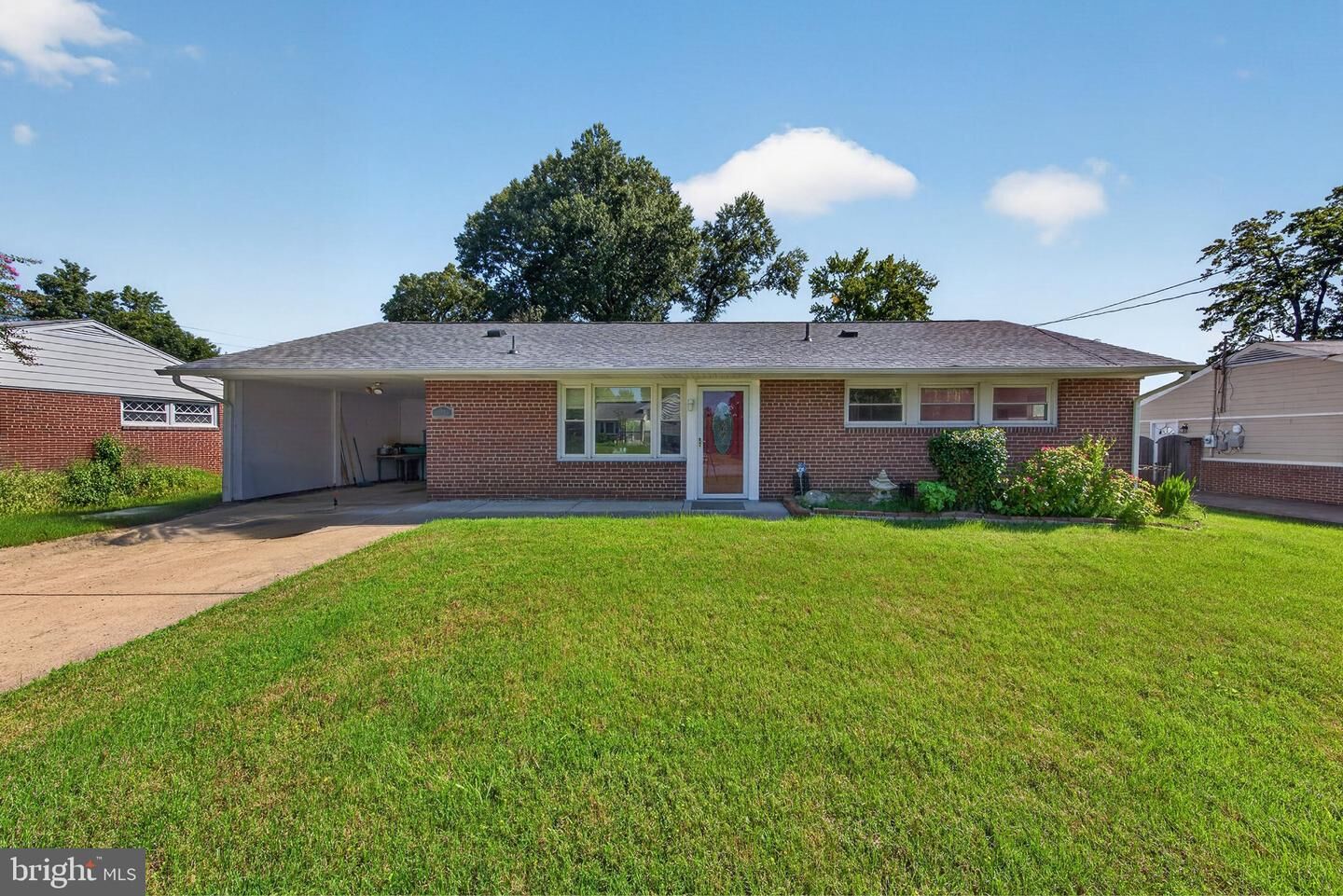 Property Photo:  5213 Montgomery Street  VA 22151 