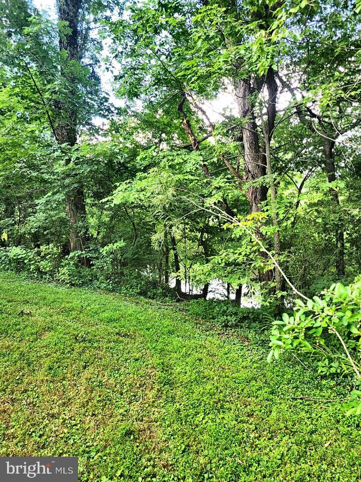 Property Photo:  2161 W Ridge Drive  PA 17603 