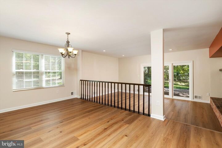 Property Photo:  11 Pagoda Court  NJ 08648 