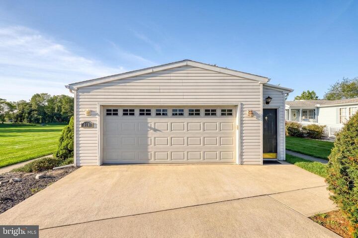 Property Photo: 218 W Spruce Street PA 17078
