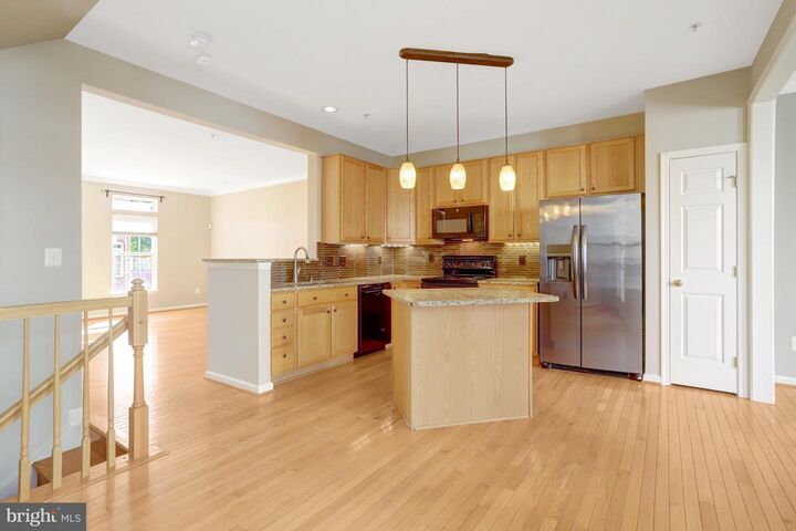 Property Photo:  5033 Murtha Street  VA 22304 