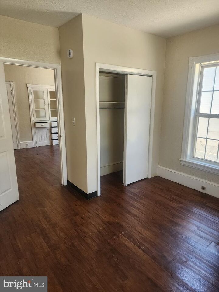 Property Photo:  203 W McNeal Apt. #1  NJ 08332 