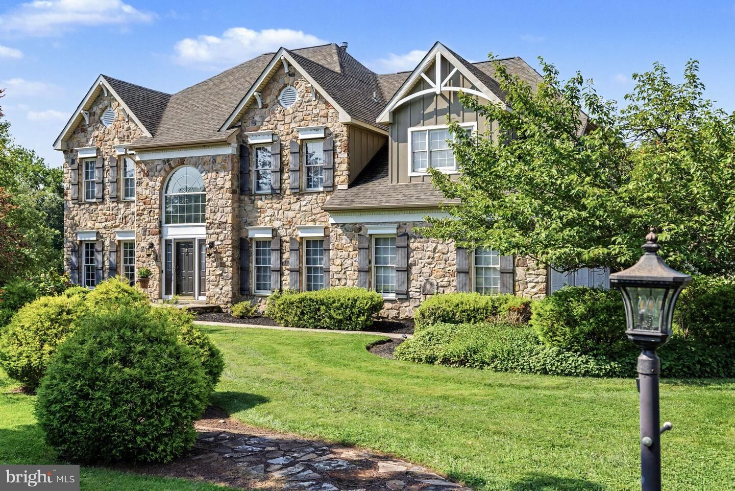 Property Photo:  9 Sunrise Drive  PA 18901 