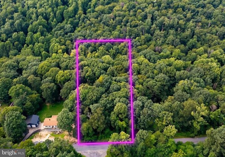 Property Photo: 9 Deer Lane PA 17532