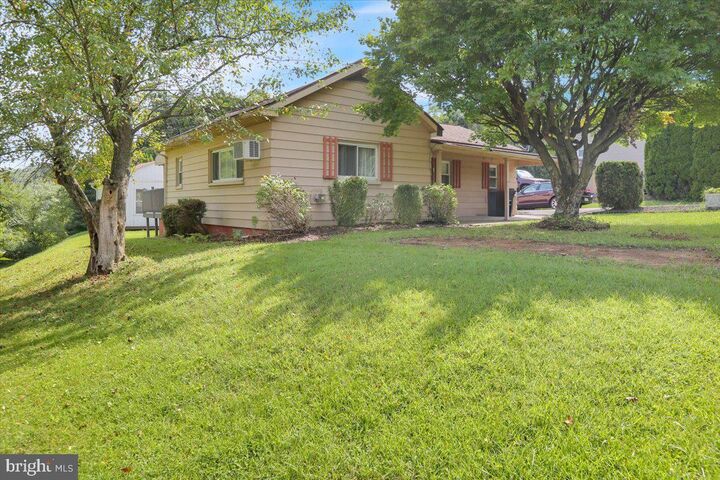 Property Photo: 37 Harman Road PA 19606