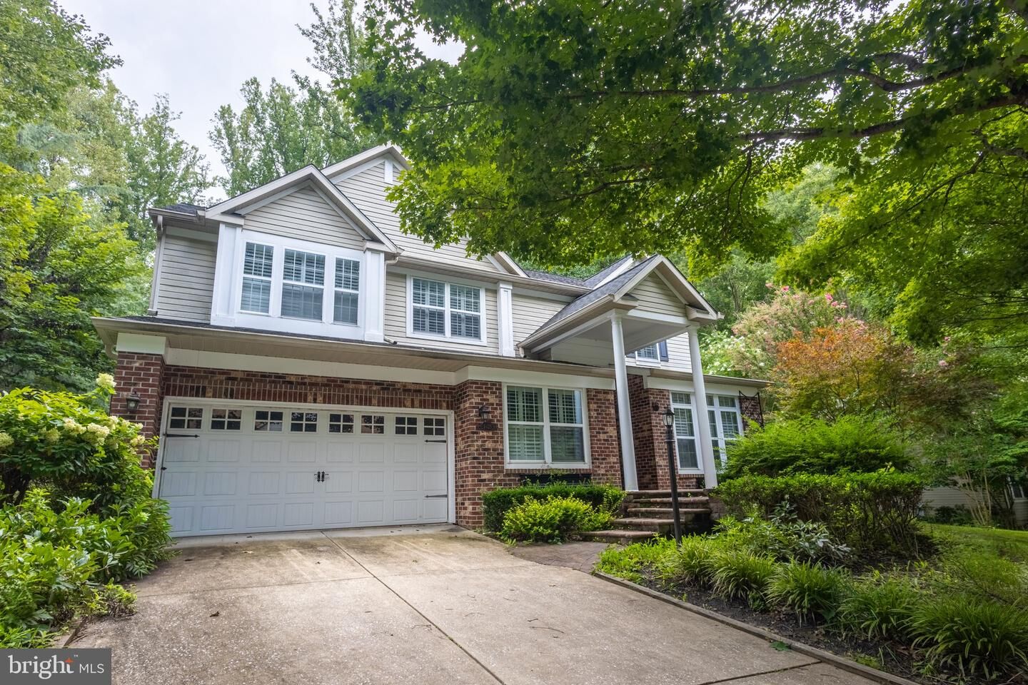 Property Photo: 5425 Wooded Way MD 21044