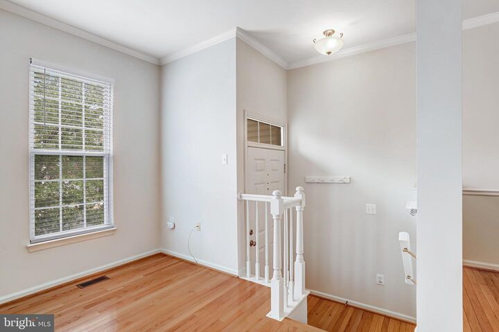 Property Photo:  20913 Sandstone Square  VA 20165 
