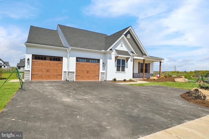 Property Photo:  3266 Wentworth Way  PA 17406 