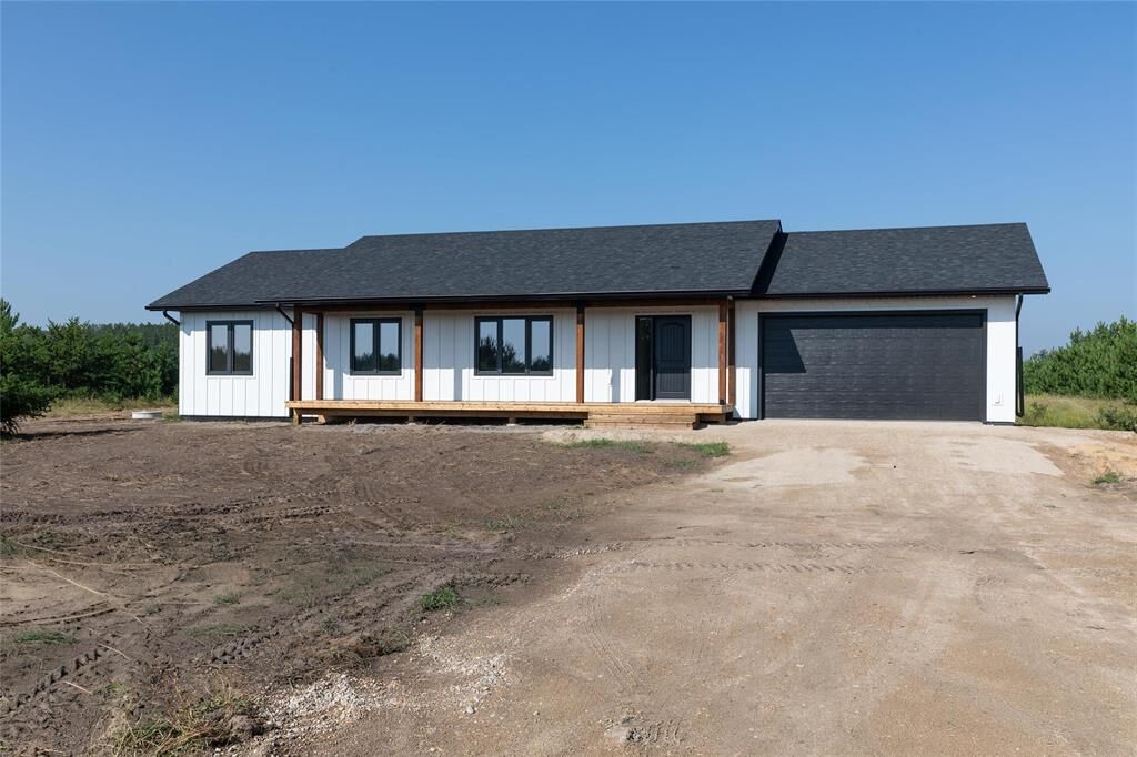 Property Photo:  21 Marius Place  MB R0A 0Z0 