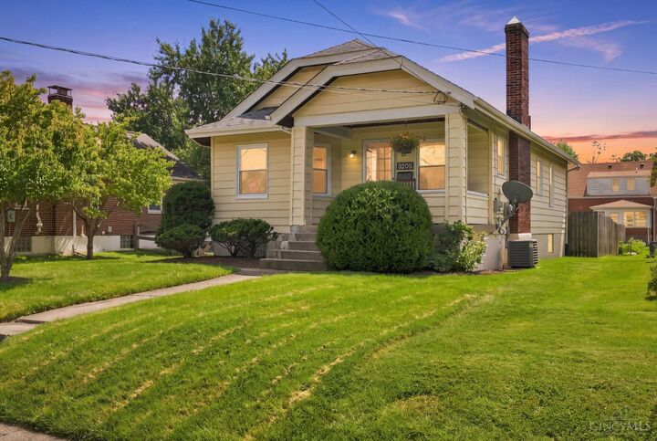 Property Photo: 3805 Lansdowne Avenue OH 45236