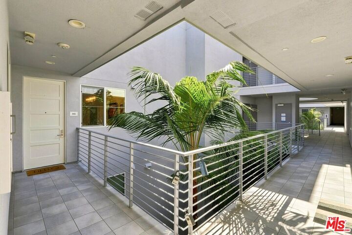Property Photo:  4240 Laurel Canyon Blvd, Unit 305  CA 91604 