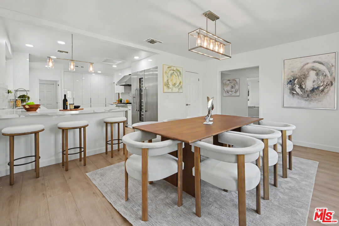 Property Photo:  344 S Camden Dr  CA 90212 