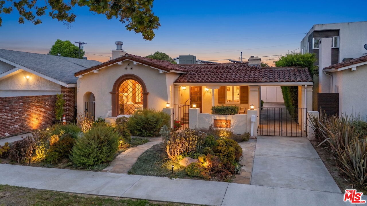Property Photo: 1734 S Sherbourne Dr CA 90035