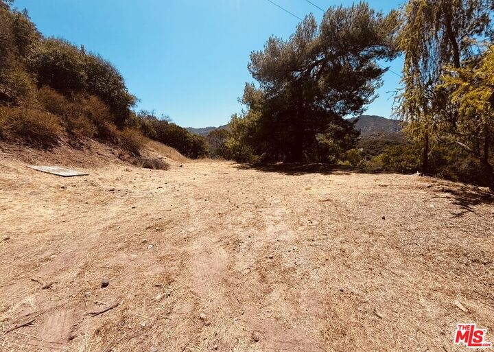 Property Photo: 1664 Gunnison Trl CA 90290
