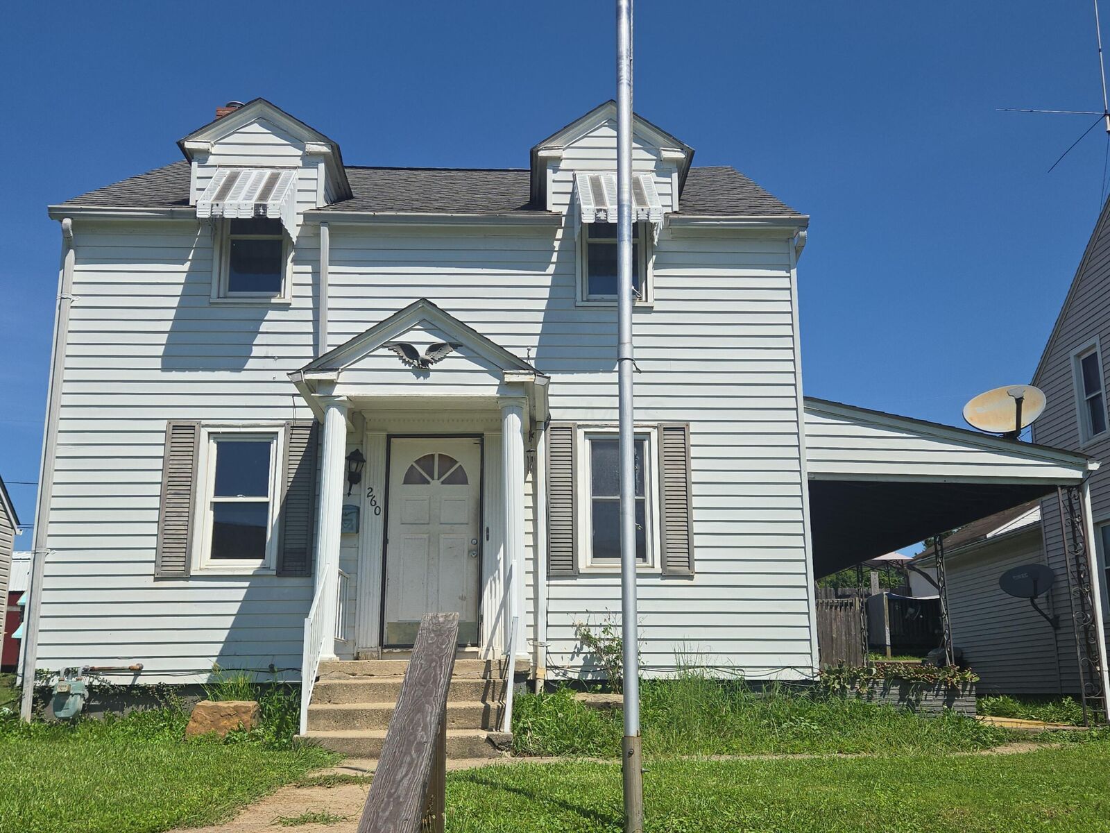 Property Photo: 260 W Angle Avenue OH 43138