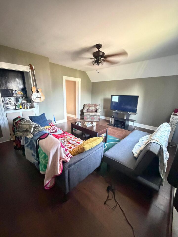 Property Photo:  918 Main Street  OH 43812 