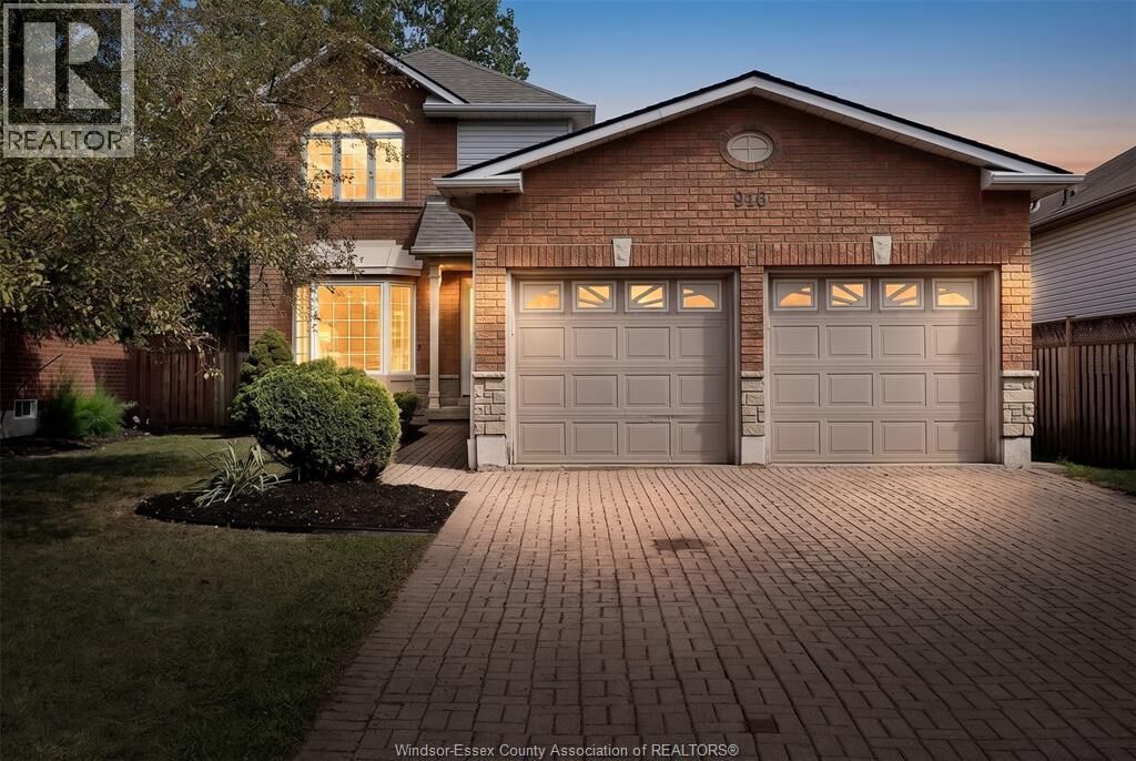 Property Photo:  916 Lemonwood  ON N9G 2R6 