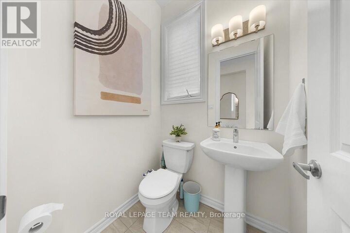 Property Photo: 290 Turnbuckle Crescent ON K2J 7B7