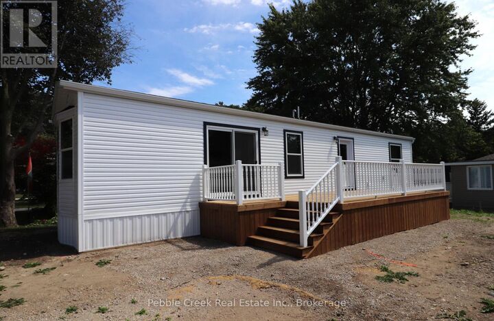 Property Photo:  17 Sutton Drive  ON N7A 3Y3 