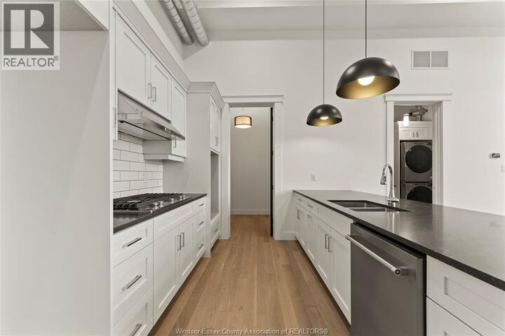 Property Photo:  247 Brock Street 303  ON N9V 2H4 