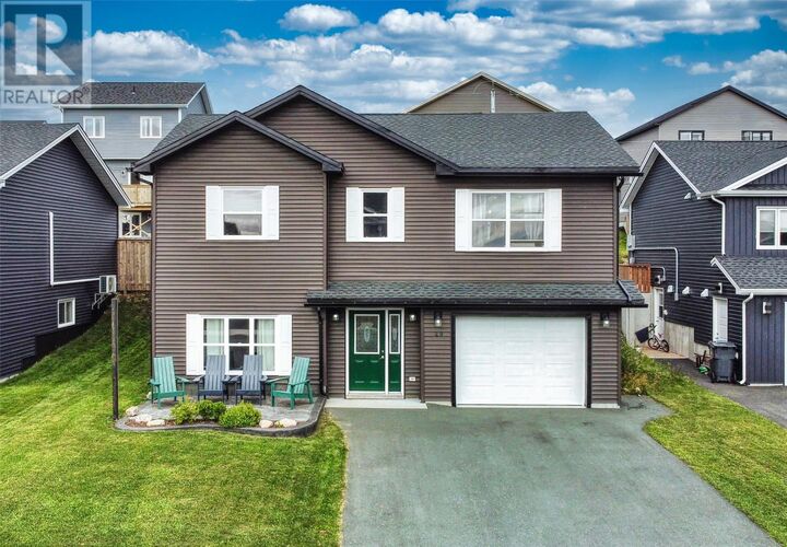 29 Hartland Avenue — photo 1