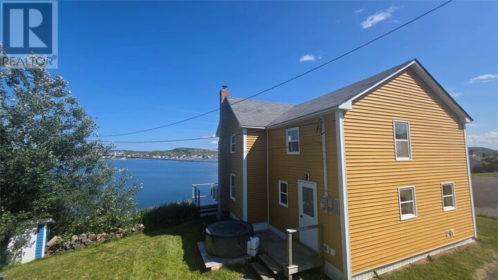 Property Photo:  185 Main Street  NL A0G 4M0 